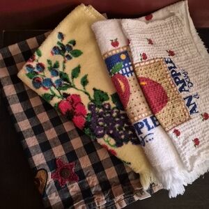 Vintage Colorful Kitchen Towel Set
